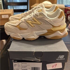 Brand new 9060 New Balance White Brown size 5.5y/7 women